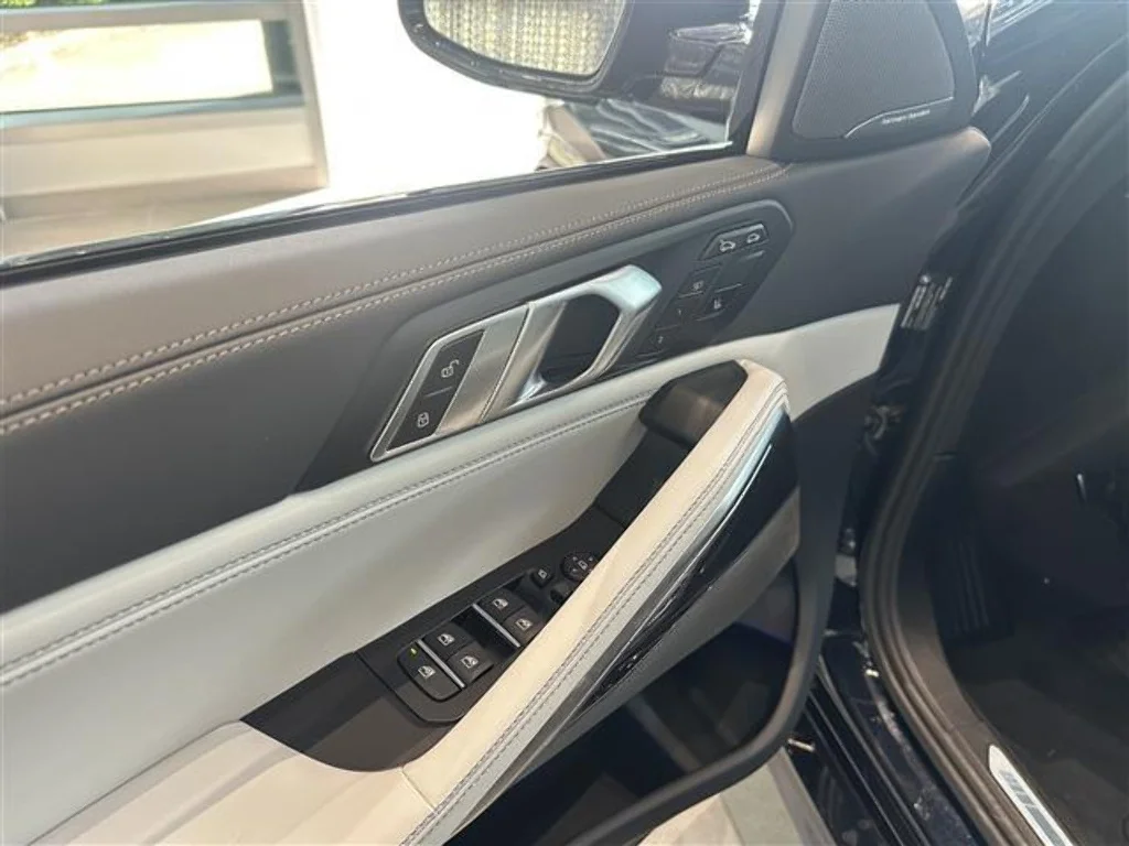 2026 BMW X6 40i - Photo 11