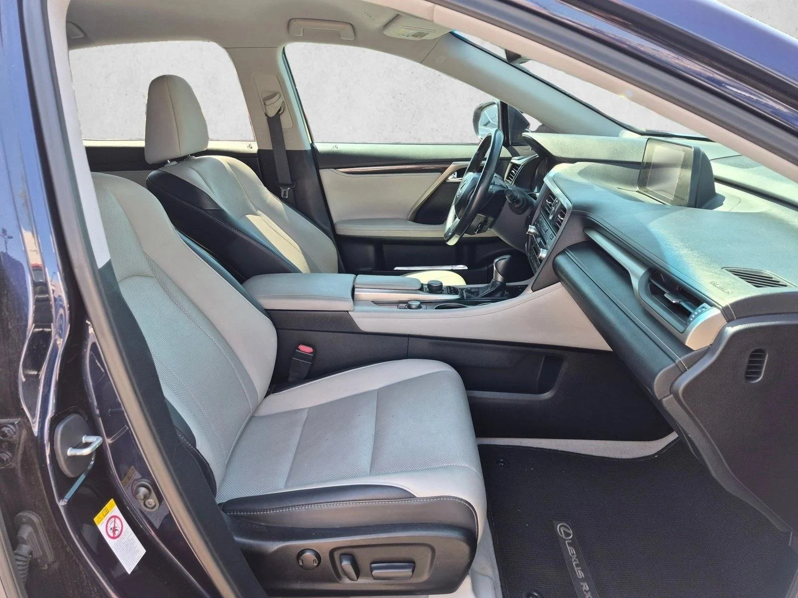 Used 2017 Nightfall Mica Lexus RX 350 image 16