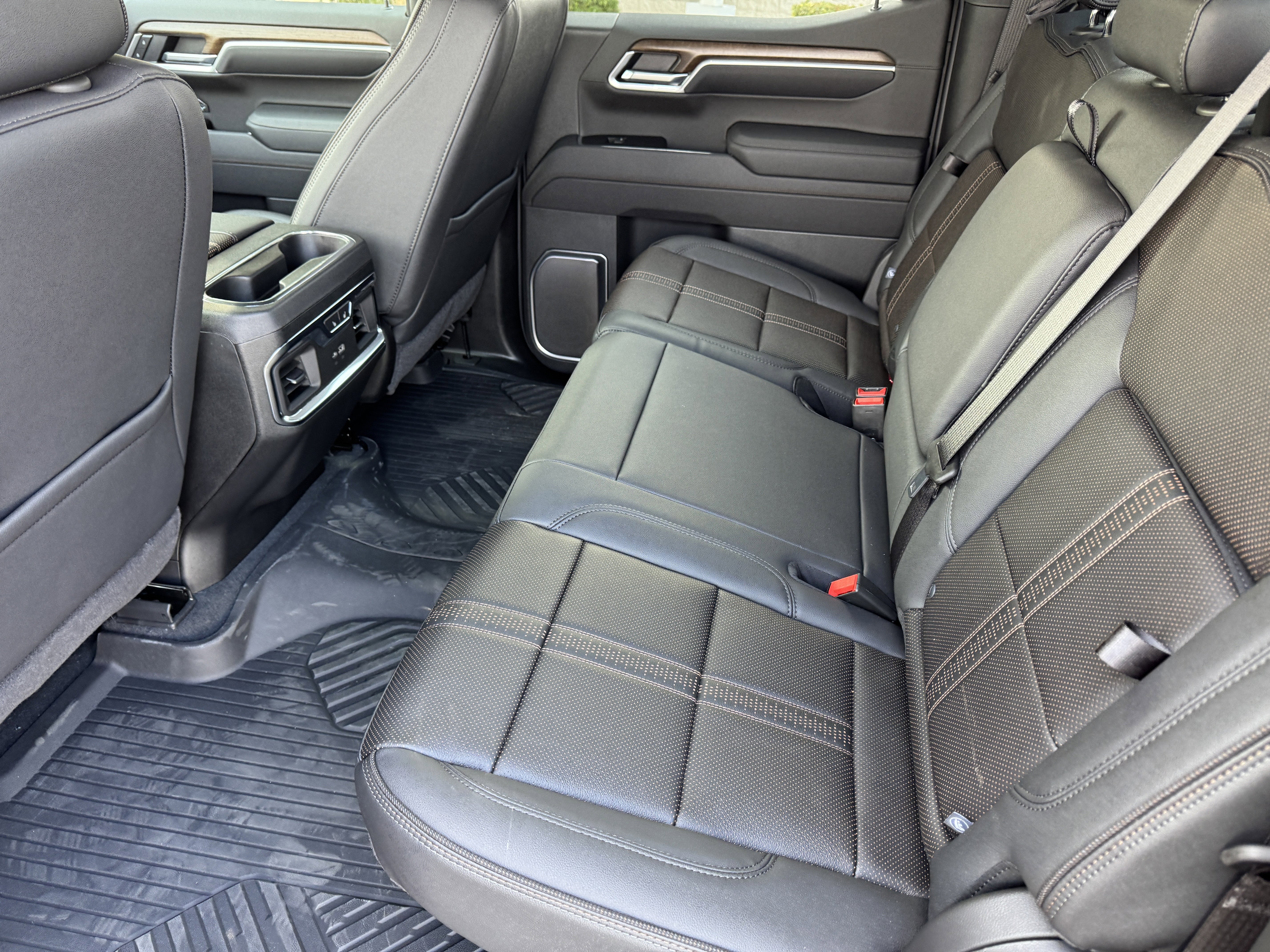 2026 Chevrolet Silverado 1500 High Country - Photo 16