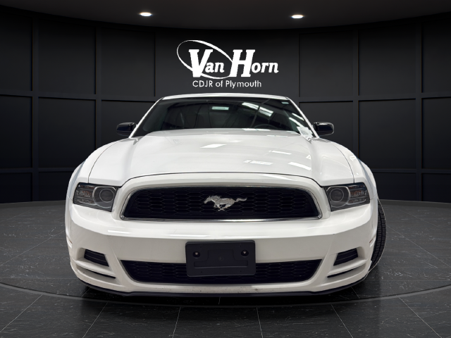 Used 2013 Performance White Ford V6 image 2