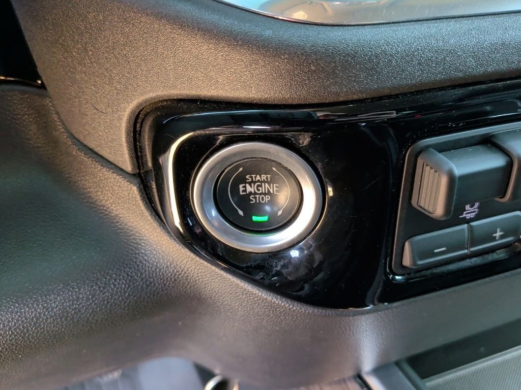 Used 2022 Blue Chevrolet LTZ image 25