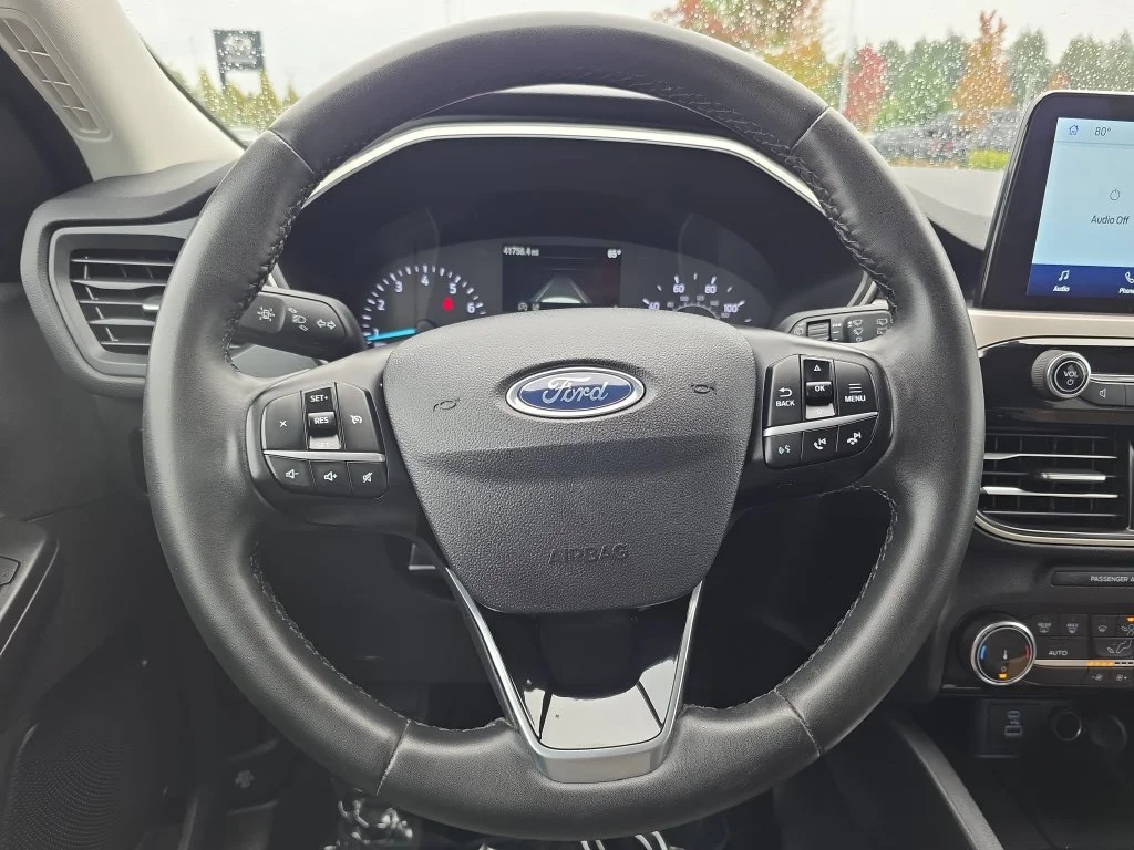 Certified Used 2022 Blue Ford SE image 20