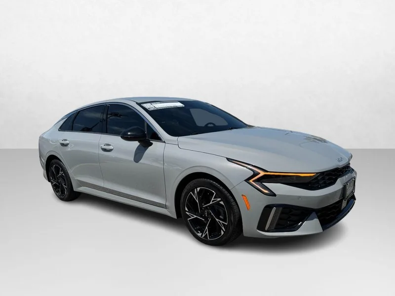Used 2025 Wolf Gray Kia GT-Line Auto FWD image 3