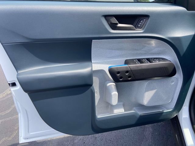 New 2026 Oxford White Ford XLT image 10