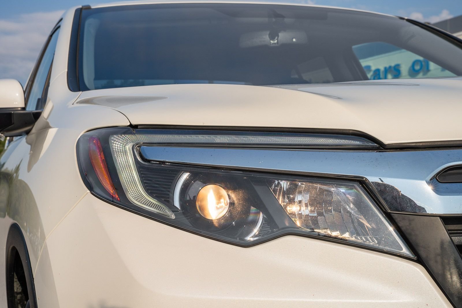 Used 2017 White Honda RTL-T image 10