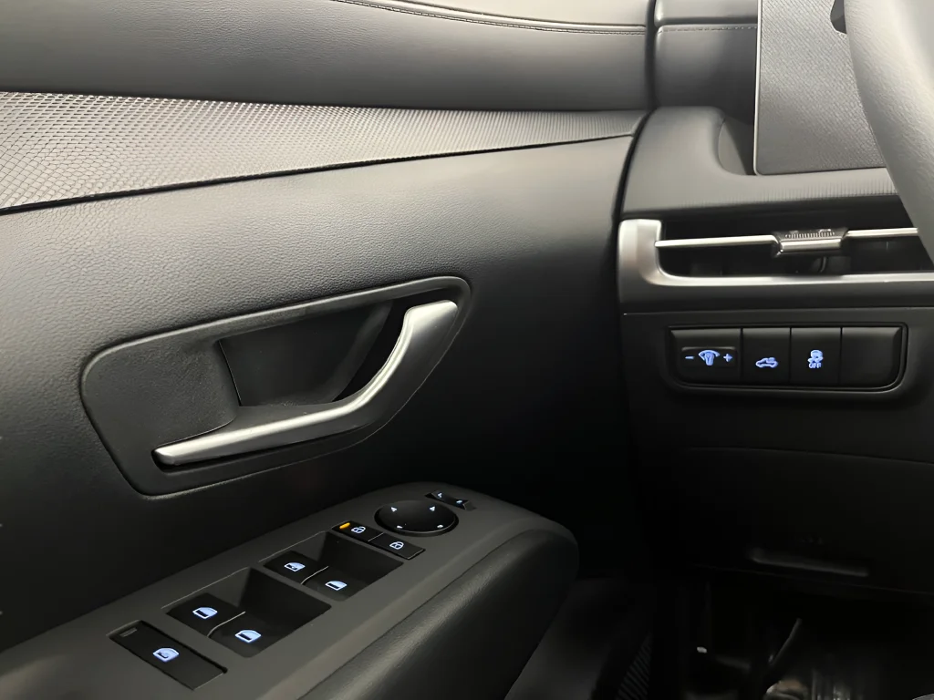 New 2026 Gray Hyundai SE image 18