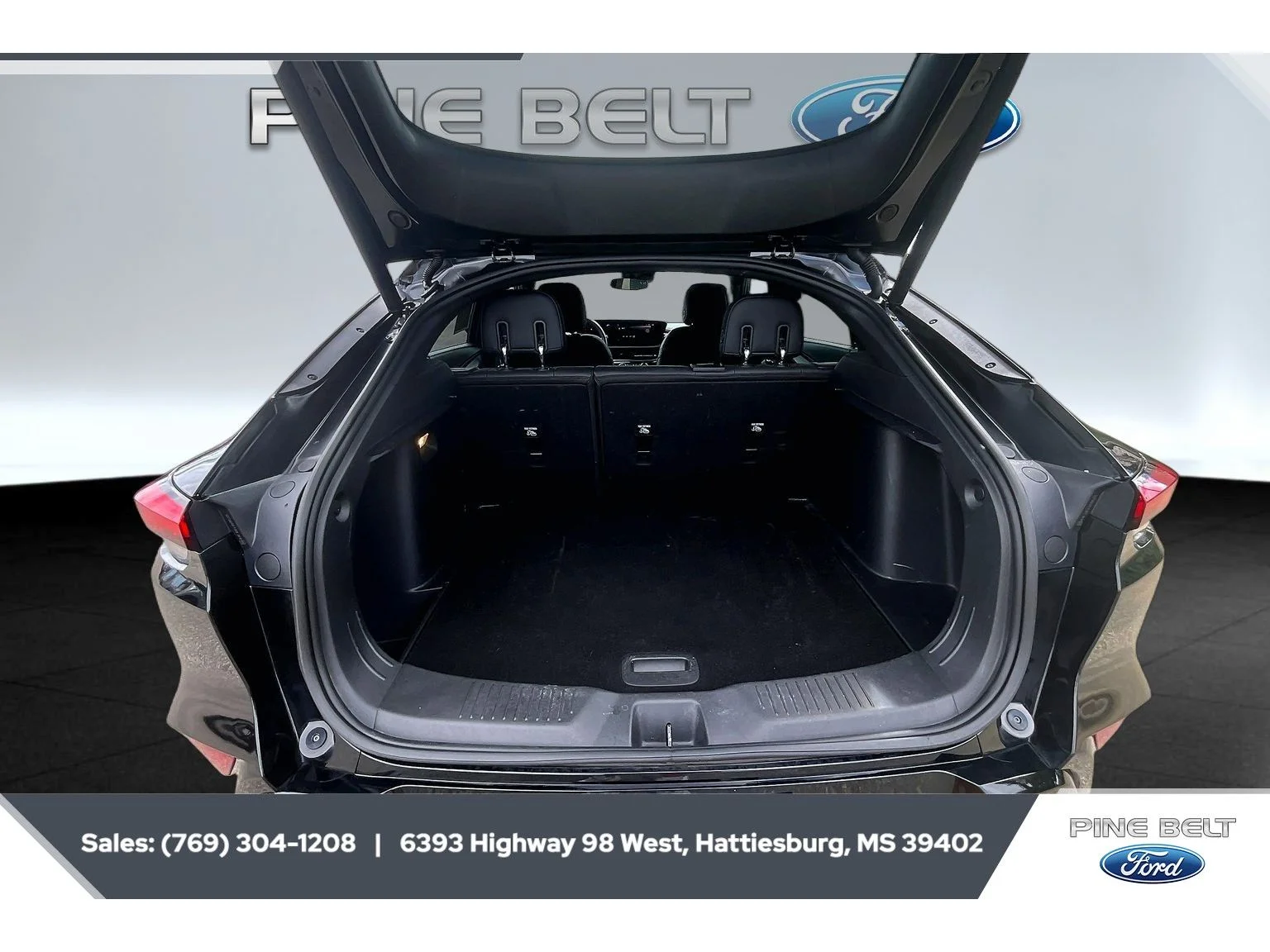 Used 2024 Ebony Twilight Metallic Buick Sport Touring image 21