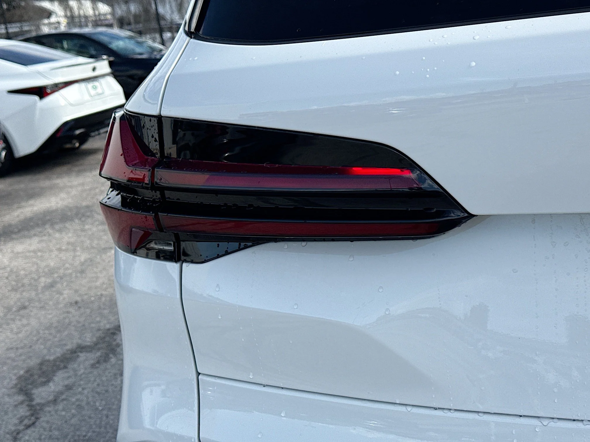 Used 2024 Alpine White BMW Competition image 10