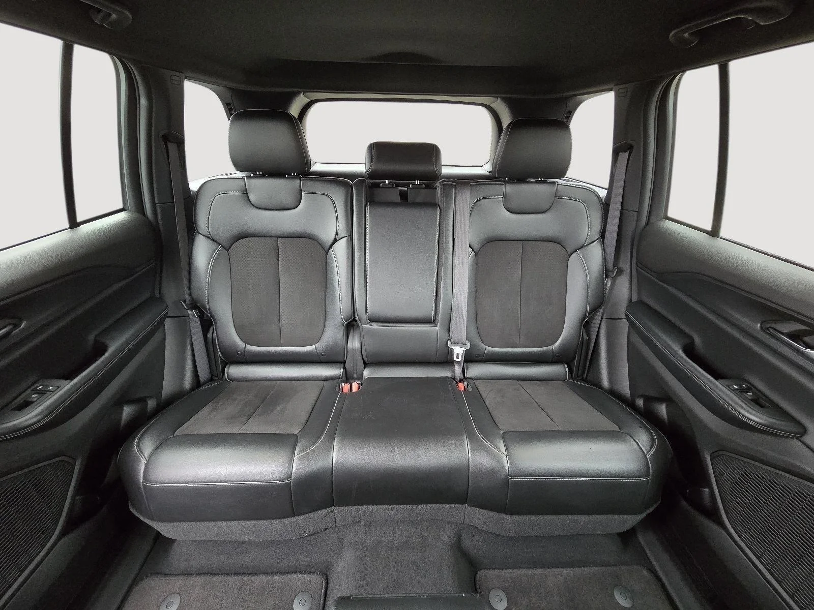 2024 Jeep Grand Cherokee Altitude - Photo 24