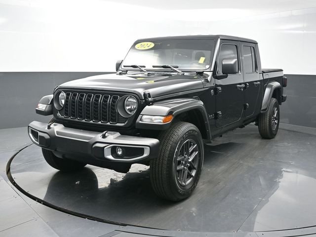 2024 Jeep Gladiator Sport