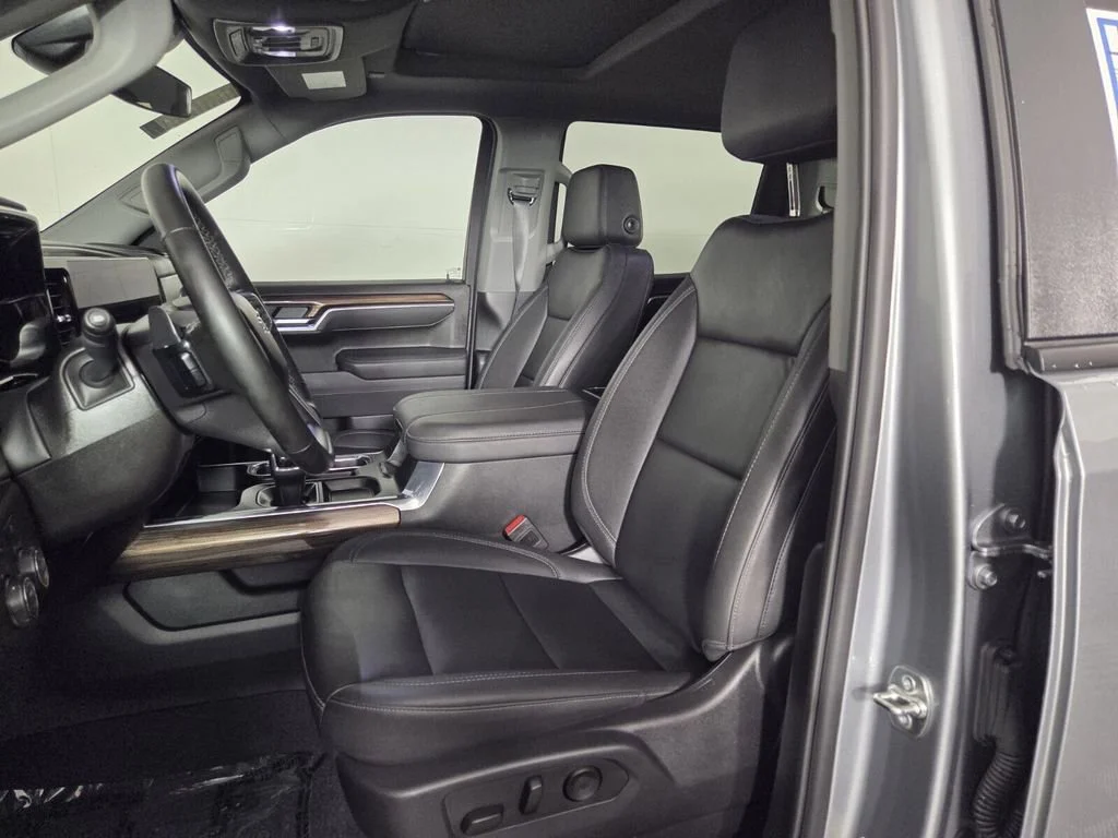Used 2025 Sterling Gray Metallic Chevrolet RST image 13