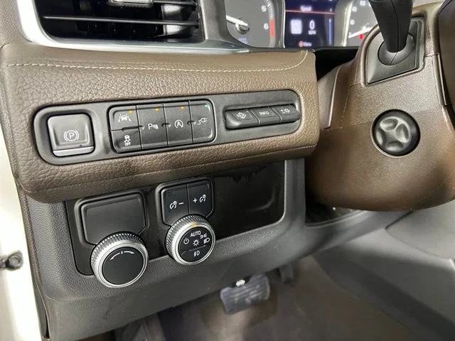 Used 2021 White GMC Denali image 18