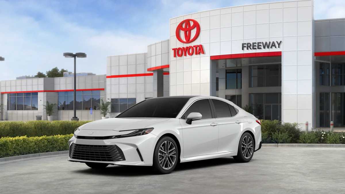 New 2026 Wind Chill Pearl Toyota XLE image 24