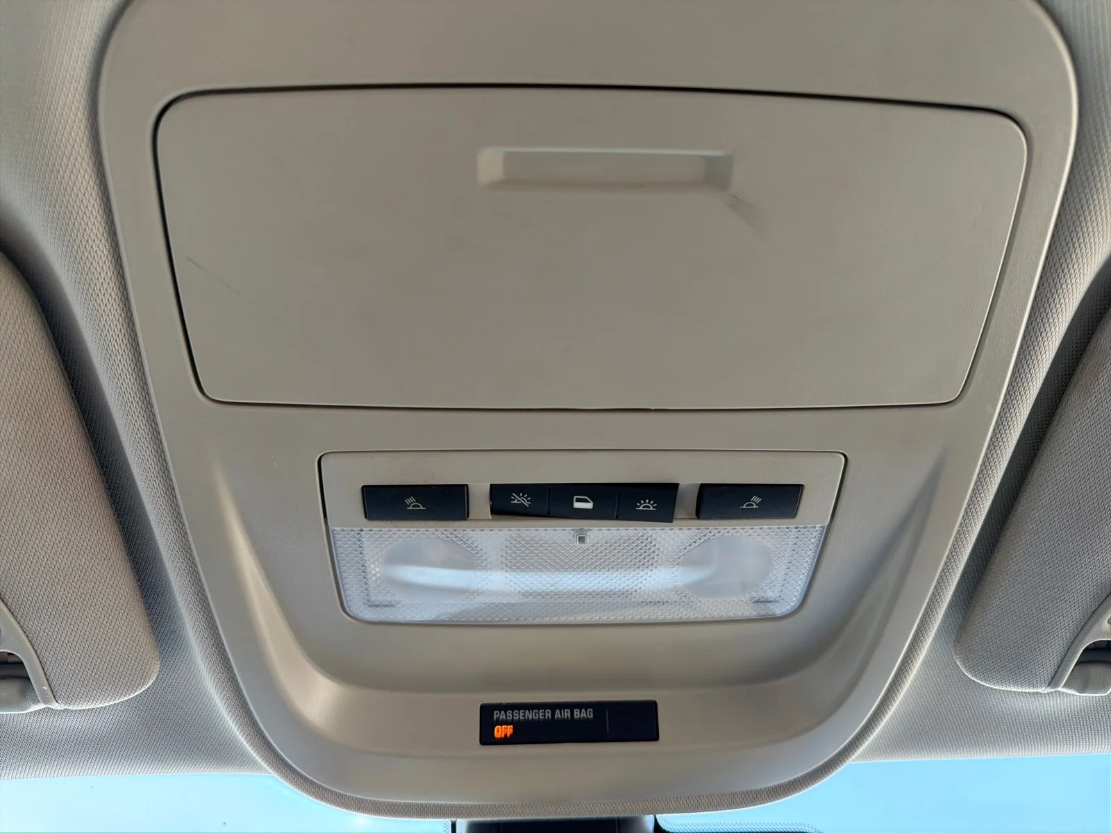 Used 2022 White Chevrolet 2WD LT image 31
