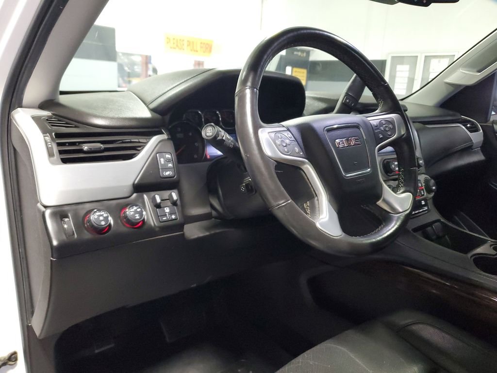 Used 2016 White Frost Tricoat GMC SLT image 21