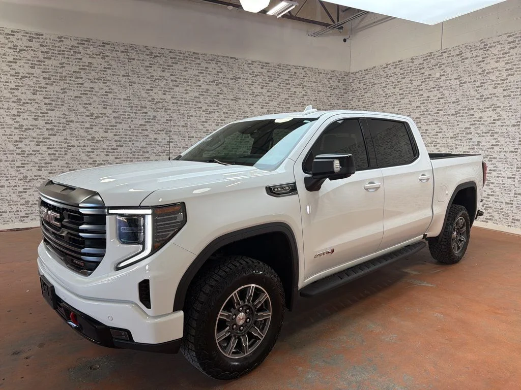 Used 2024 Summit White GMC AT4 image 3
