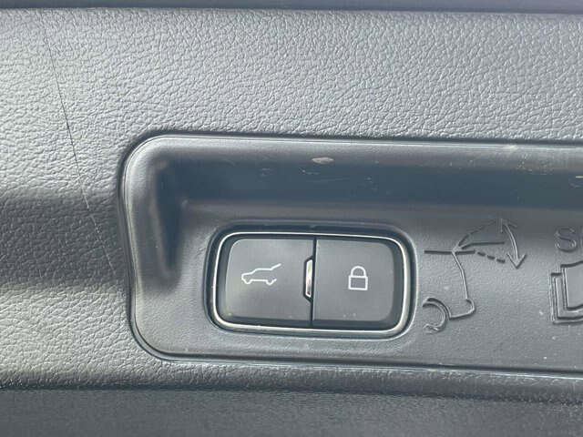 Used 2022 Carbonized Gray Metallic Ford XLT image 56