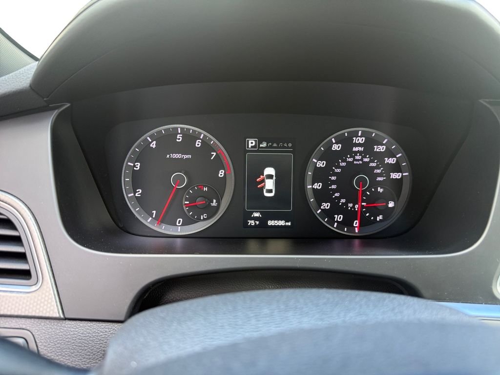 Used 2015 Gray Hyundai Limited image 13