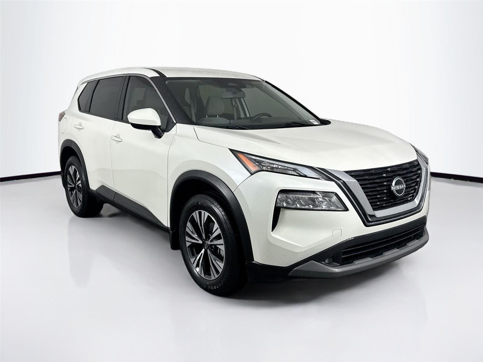 Used 2023 Pearl White Tricoat Nissan SV image 8