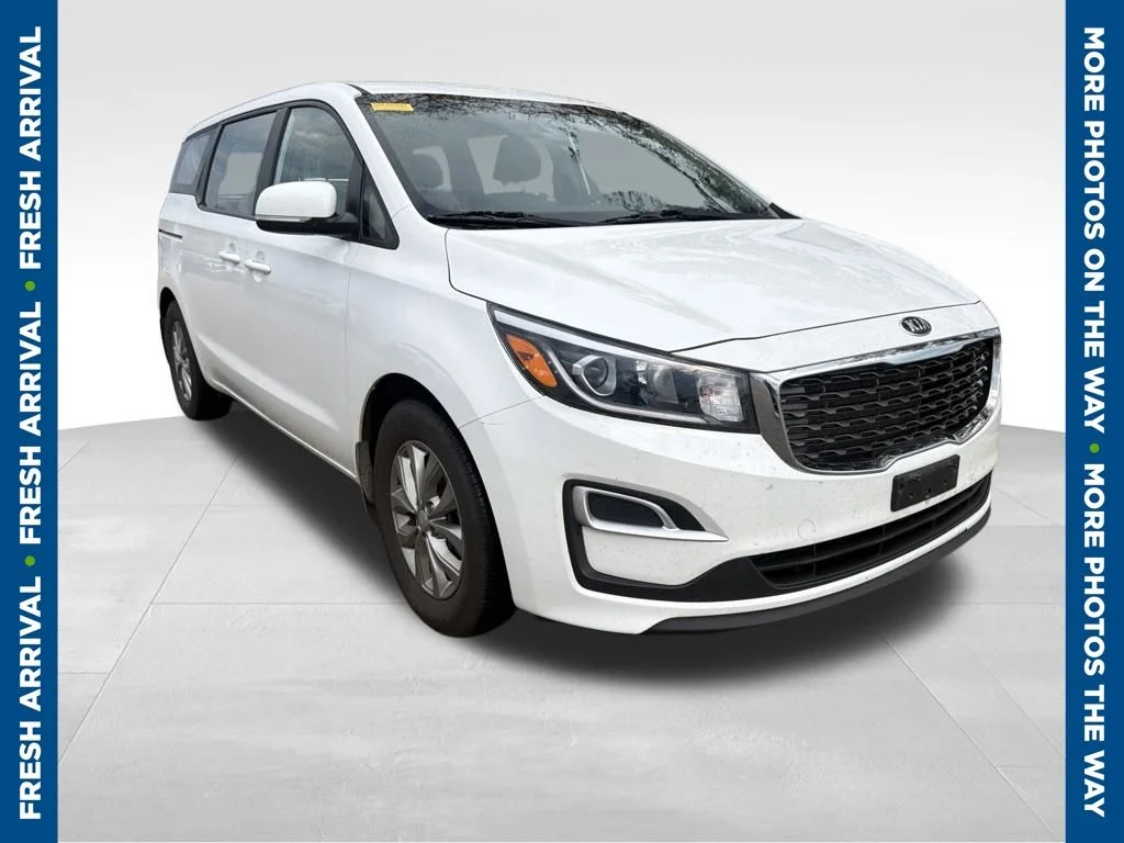 Used 2020 White Kia L image 1