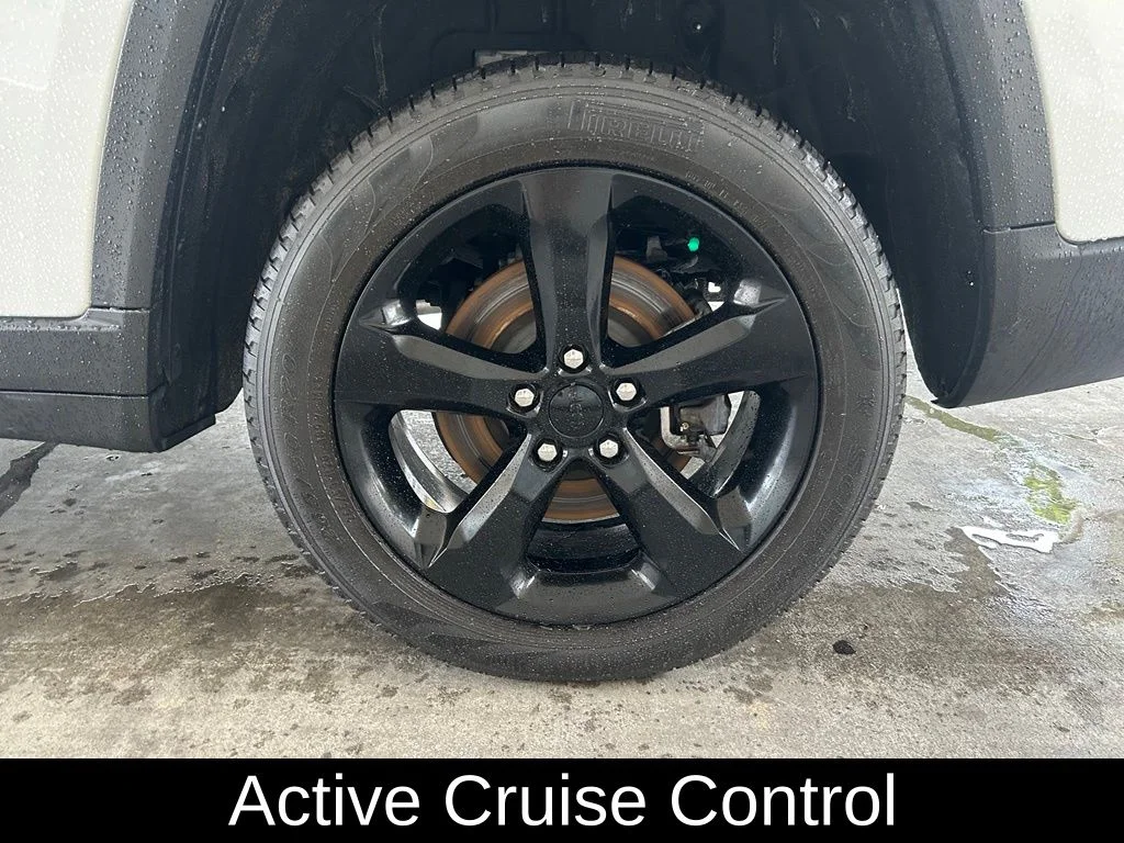 Used 2024 White Jeep Limited image 16
