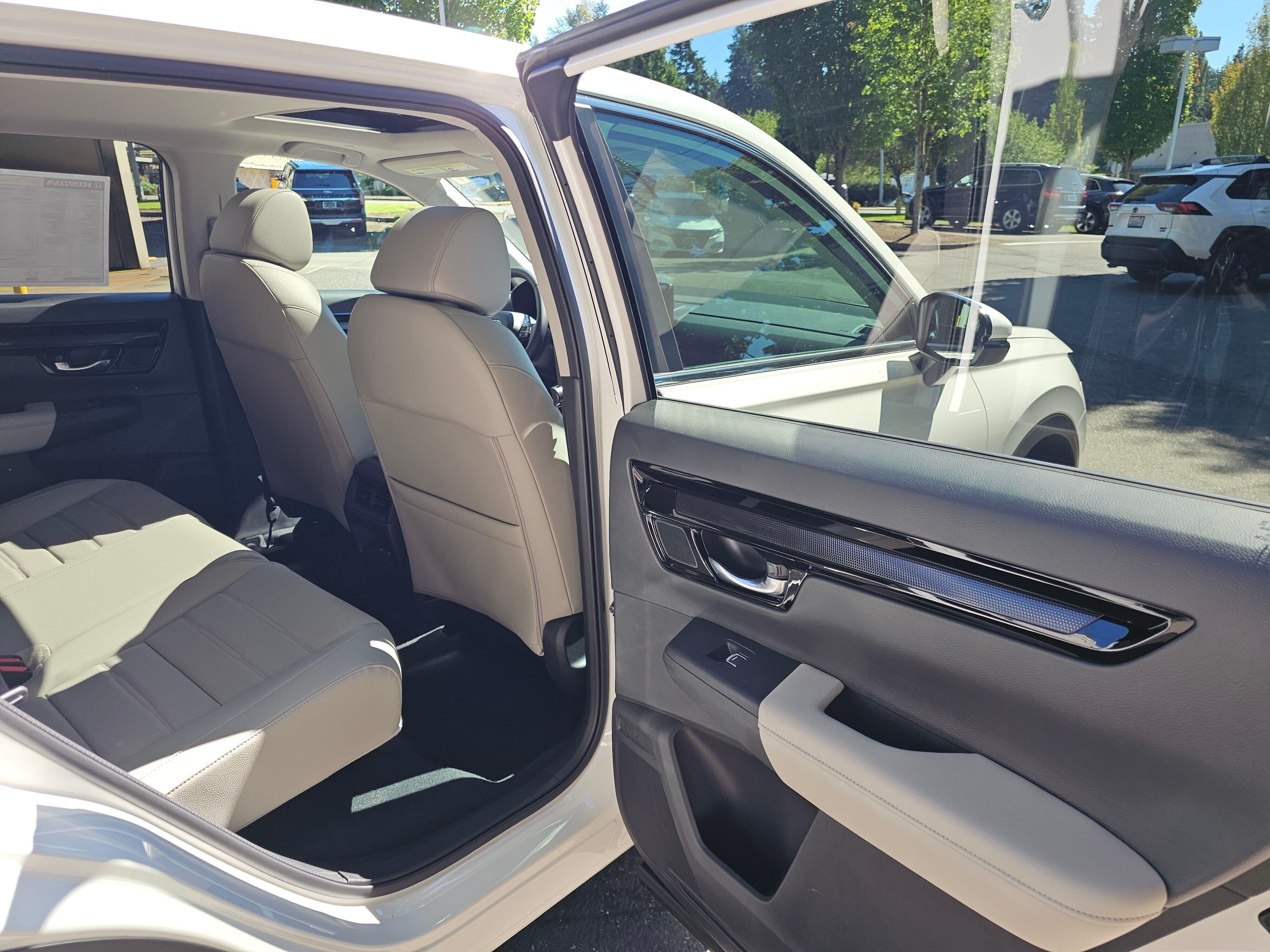 New 2026 Platinum White Pearl Honda EX-L image 15