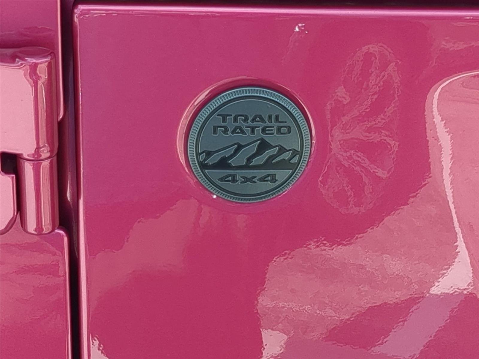 New 2026 Tuscadero Pearlcoat Jeep Sport S image 19