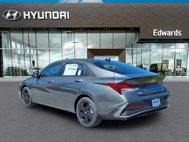 New 2026 Gray Hyundai SEL Sport image 4