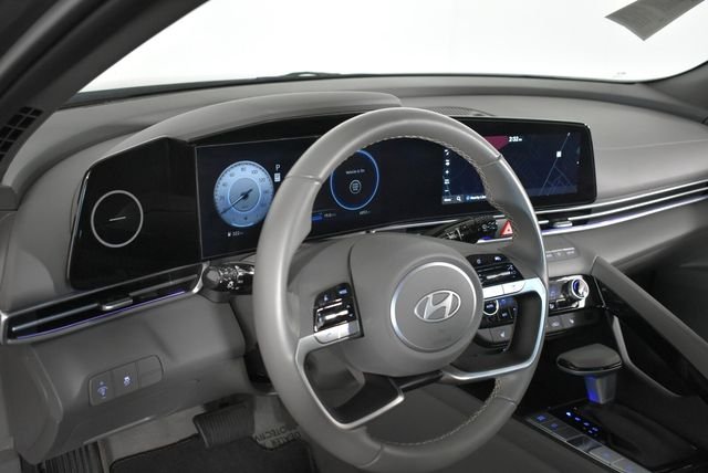 2025 Hyundai Elantra SEL - Photo 26