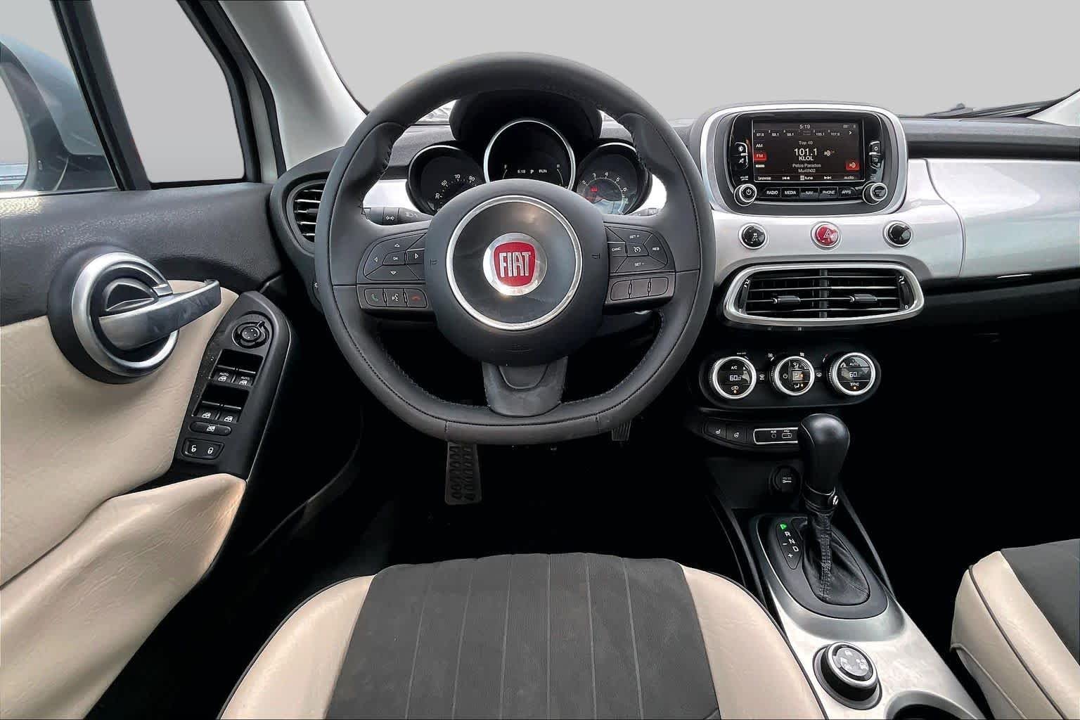 Pre-Owned 2016 FIAT 500X Lounge