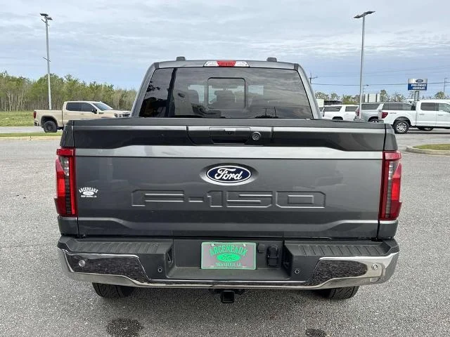 New 2026 Carbonized Gray Metallic Ford XLT image 17