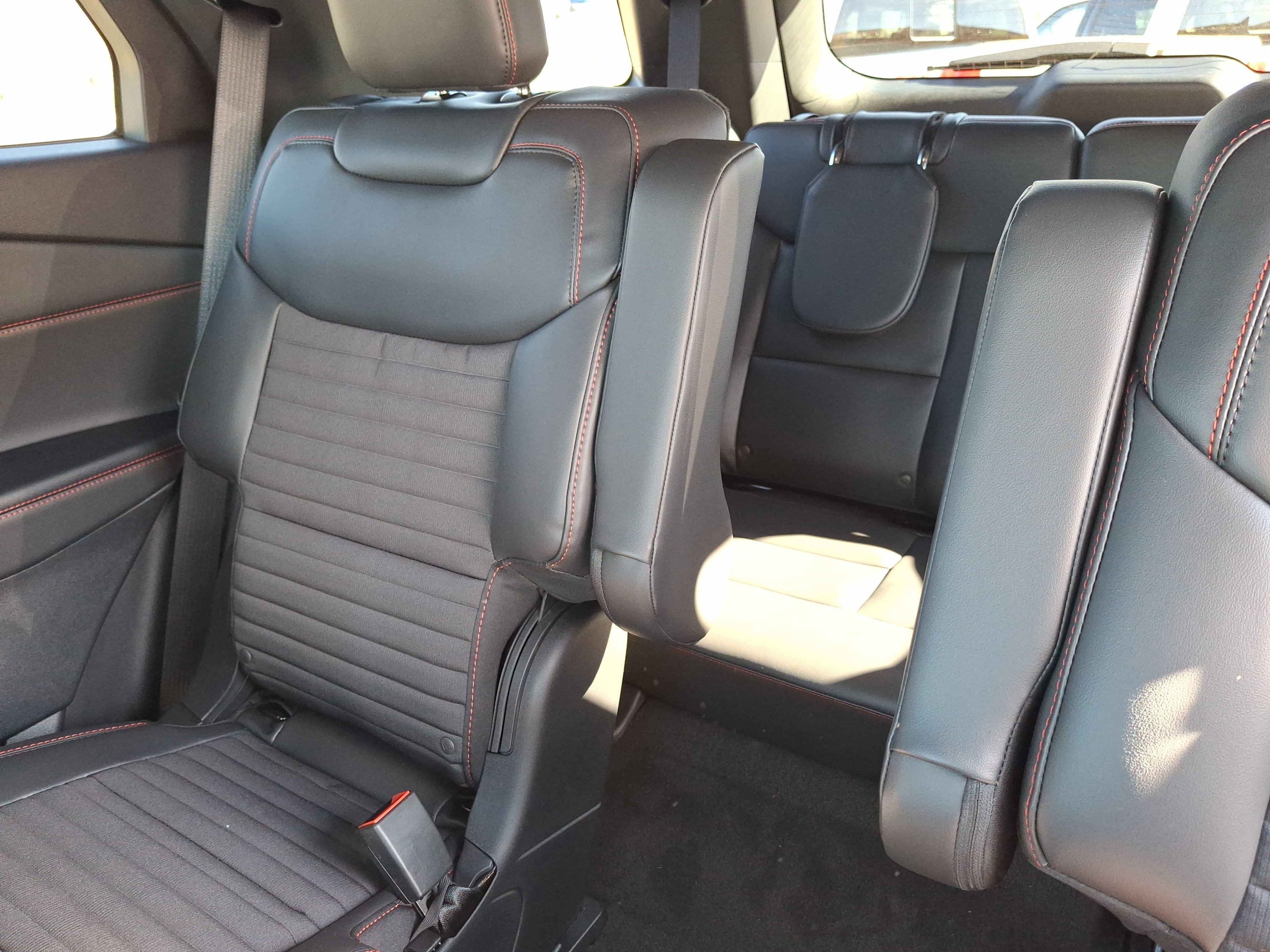 New 2026 Agate Black Metallic Ford ST-Line image 16