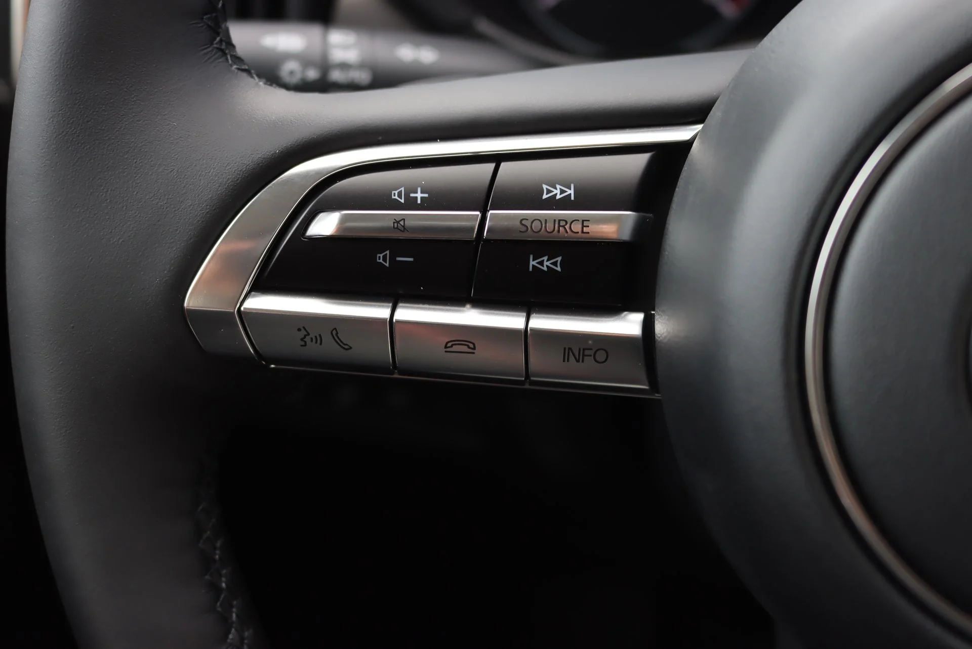 2026 Mazda CX-50 Premium Plus - Photo 9