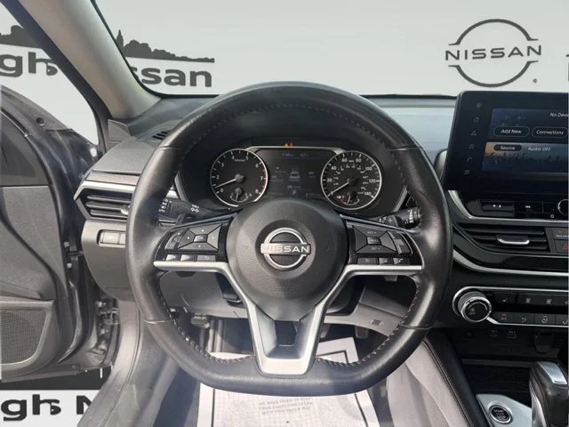 Used 2024 Gray Nissan 2.5 SR image 15