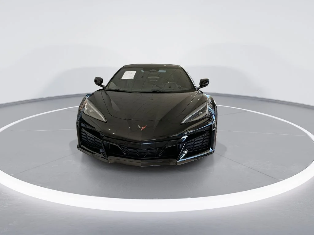 Used 2025 Black Chevrolet Z06 image 3