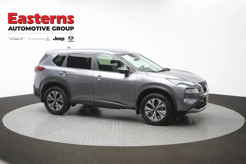 Used 2023 Gray Nissan SV image 47