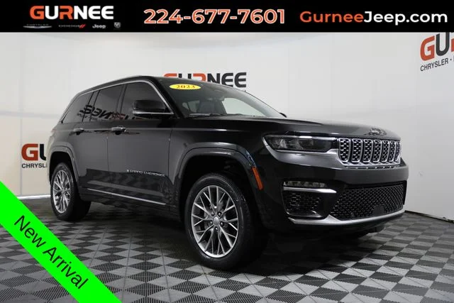 Used 2023 Black Jeep Summit image 1