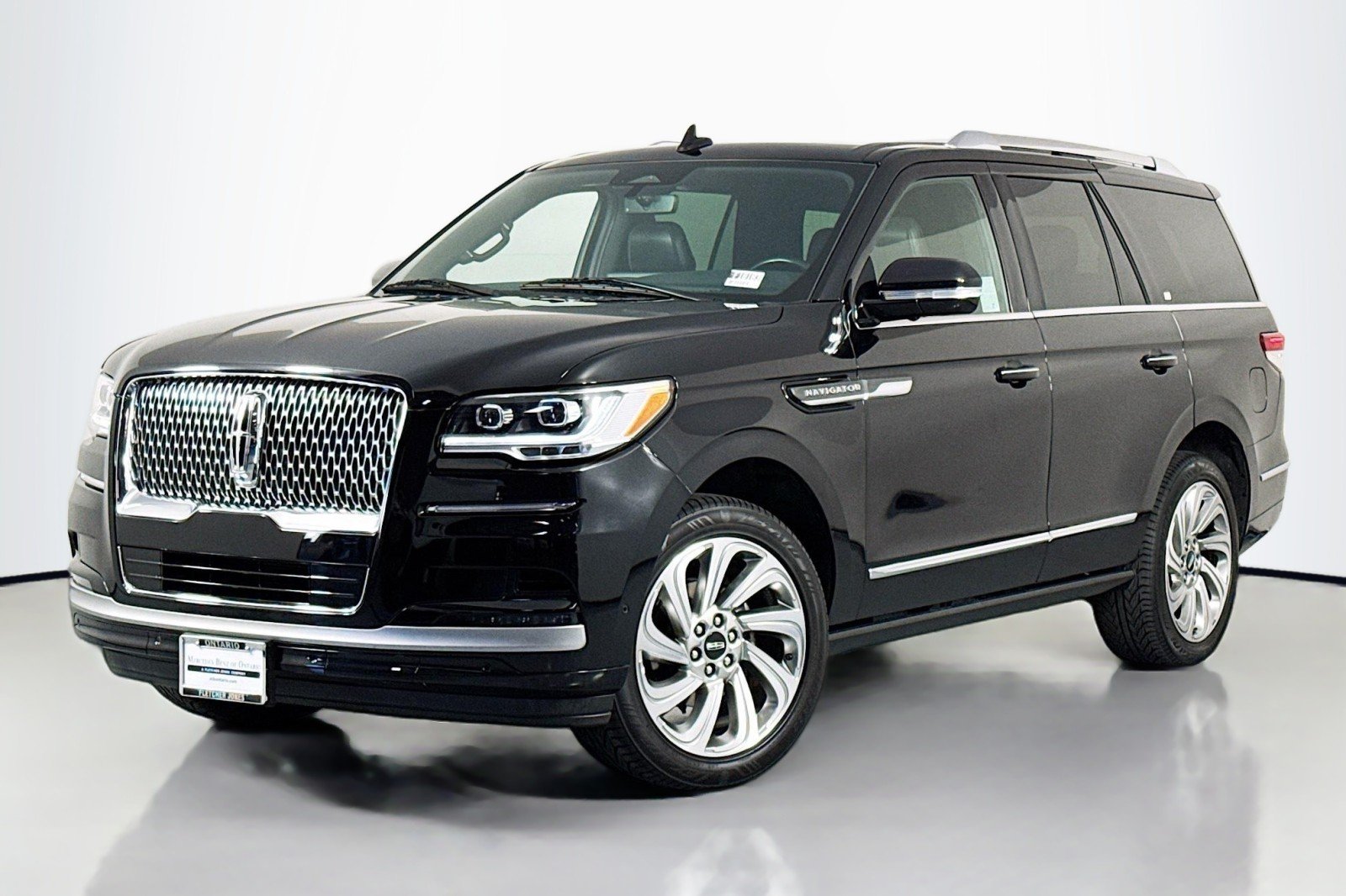 2024 Lincoln Navigator Premiere AWD's photo