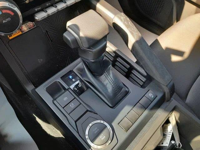 Used 2025 Underground Toyota SR5 image 27