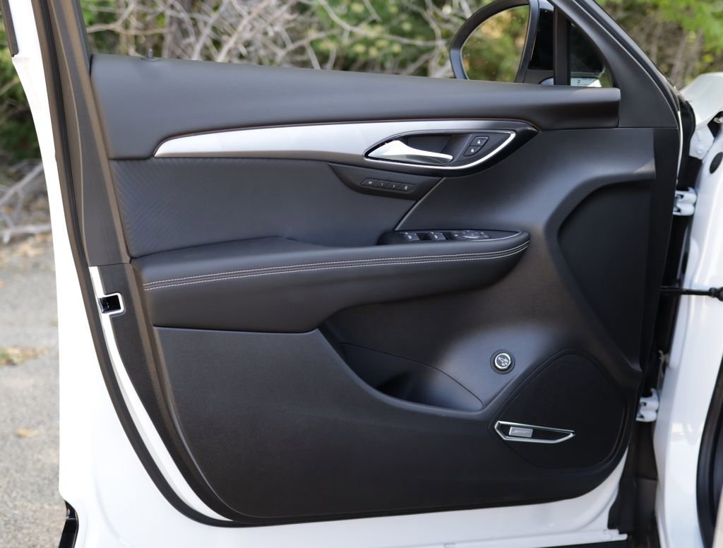 New 2026 Summit White Buick Sport Touring image 28