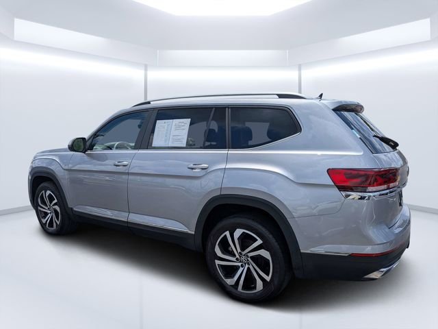 Certified Used 2022 Silver Volkswagen SEL image 4