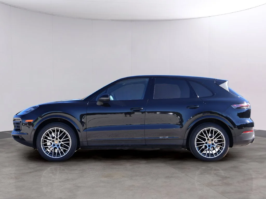 Used 2023 Porsche Cayenne Base with VIN WP1AA2AY8PDA08799 for sale in Kansas City