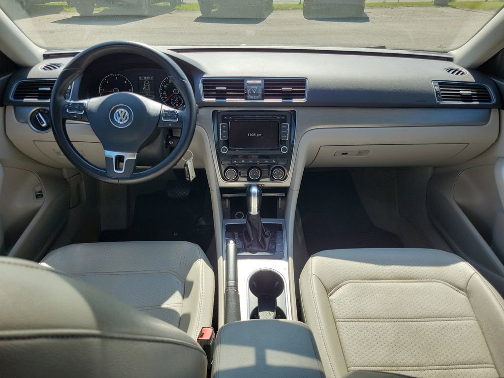 Used 2014 Gray Volkswagen 2.0L TDI SE image 10