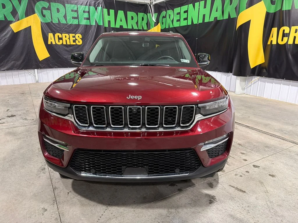 Used 2023 Velvet Red Pearlcoat Jeep Limited image 12