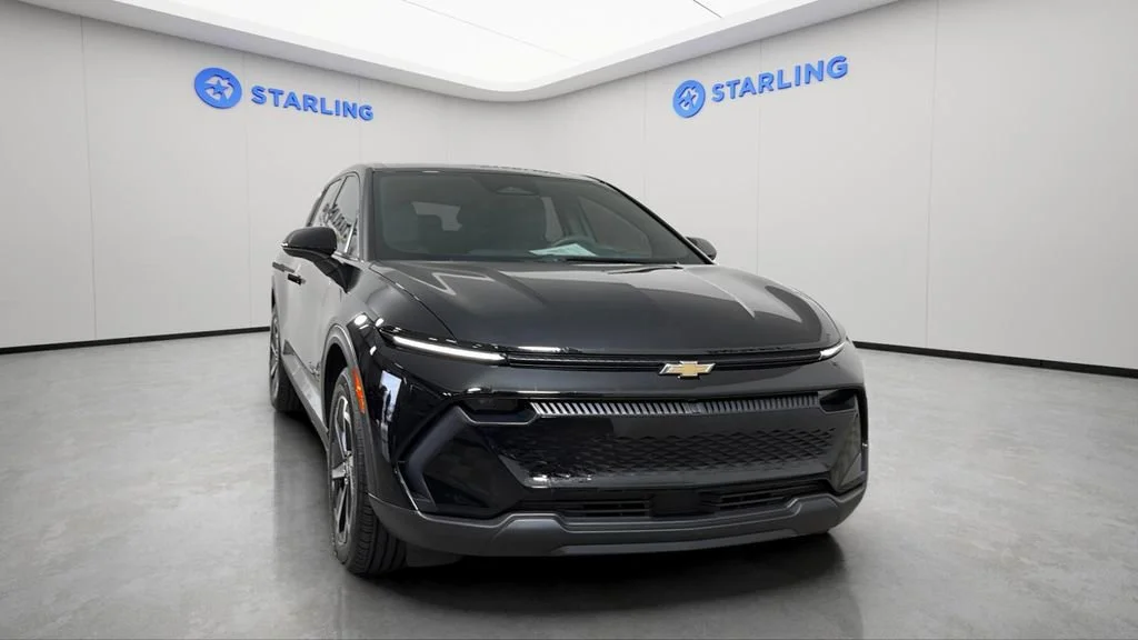 Used 2025 Black Chevrolet LT image 16