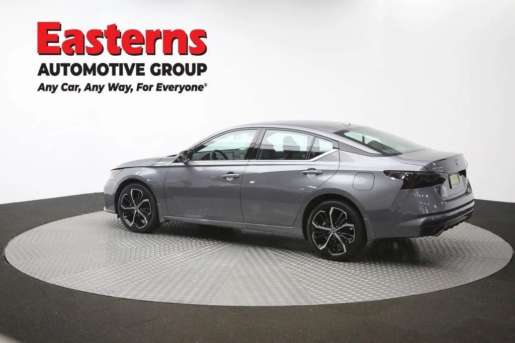 Used 2025 Gray Nissan 2.5 SR image 63