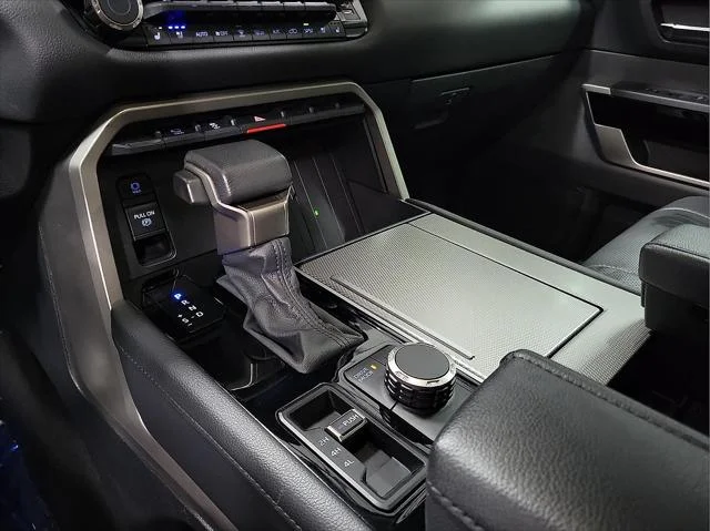Certified Used 2024 WIND CHILL PEARL Toyota  image 18