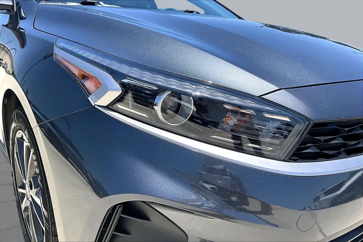Used 2022 Gravity Gray Kia LXS image 26