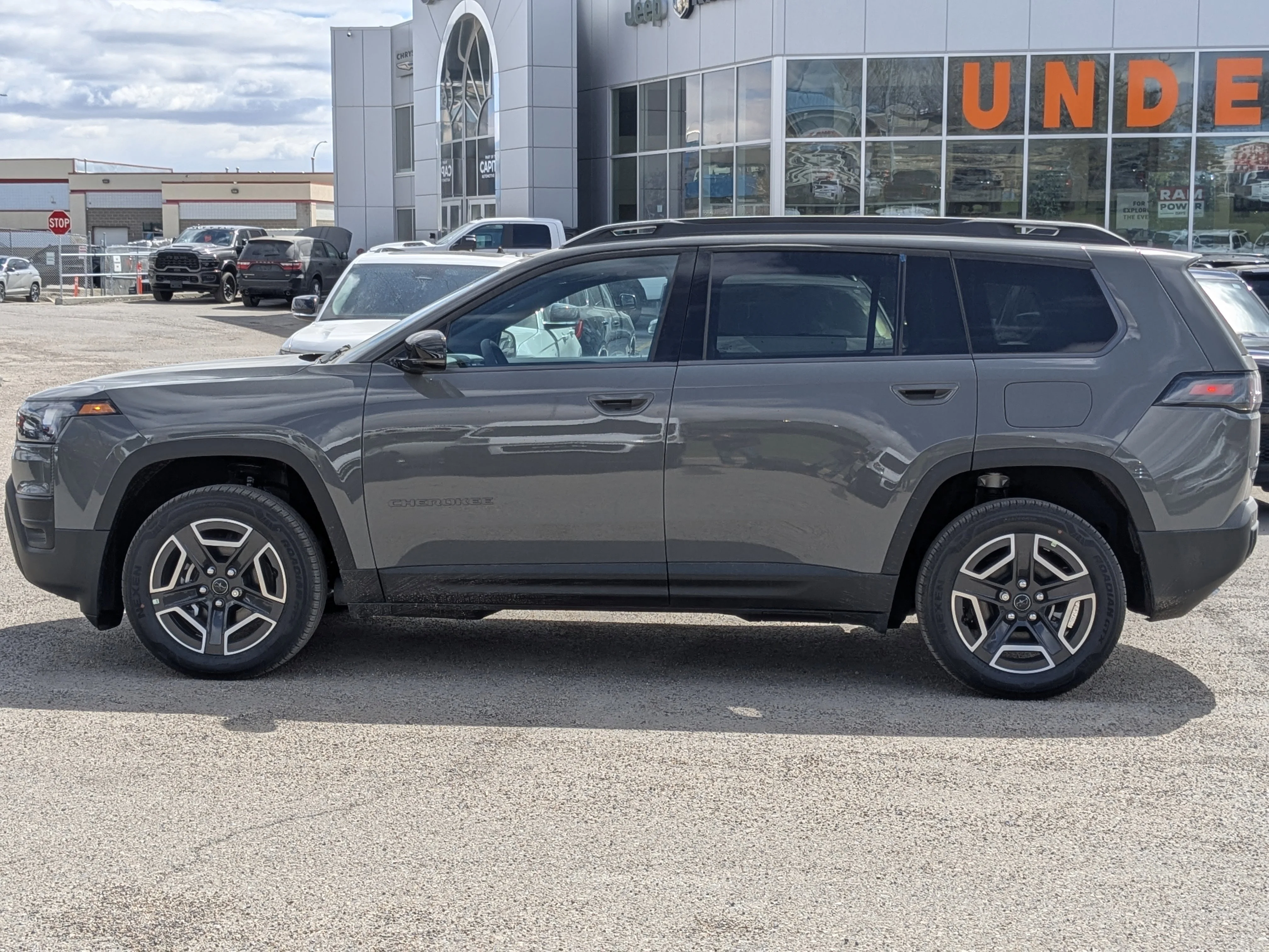New 2026 Grey Jeep Limited - Preferred Package 23G  - Mopar Interior Protection Pckge-  Pano Sunroof image 5
