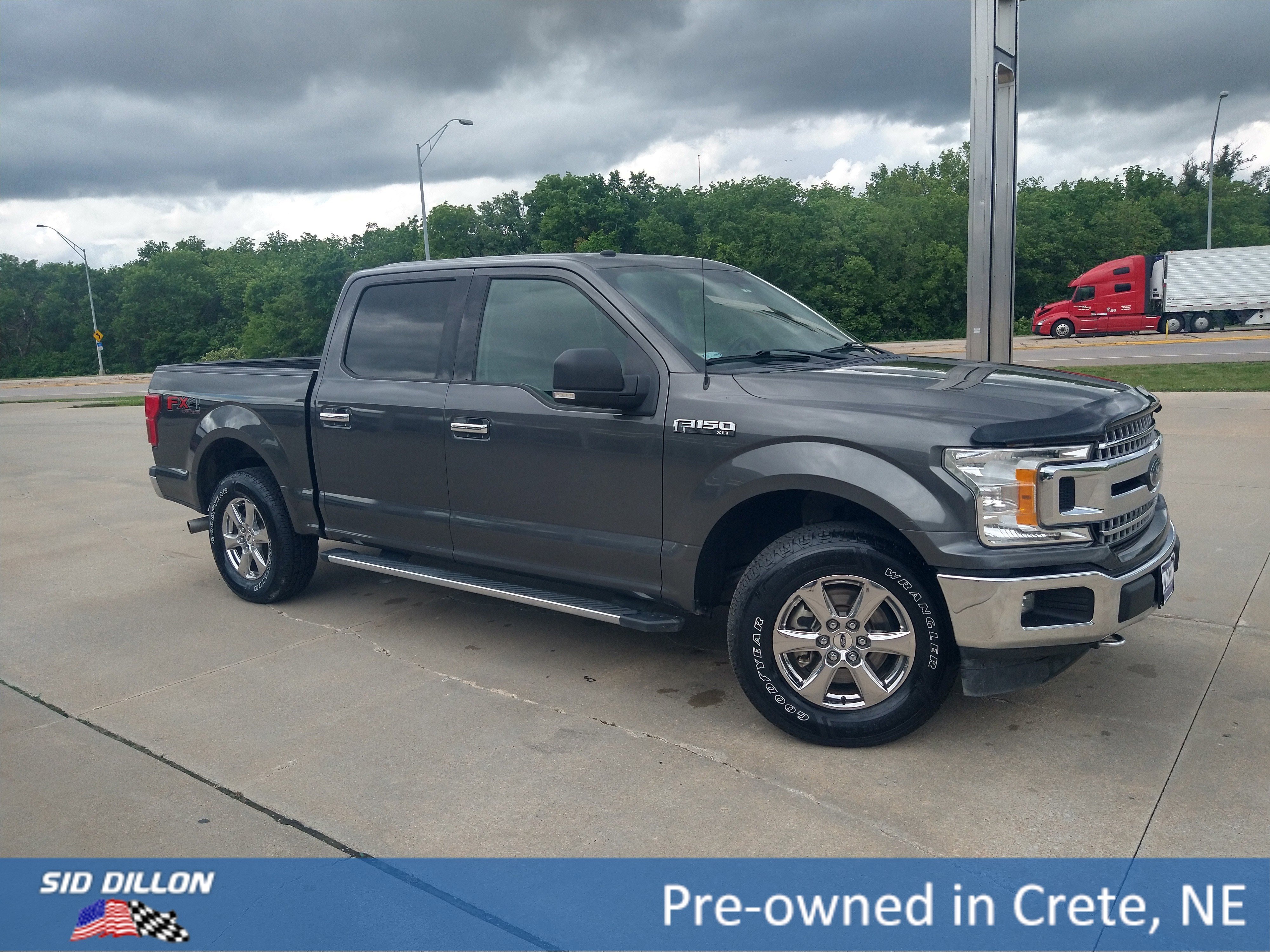 Used 2018 Shadow Black Ford XLT image 15